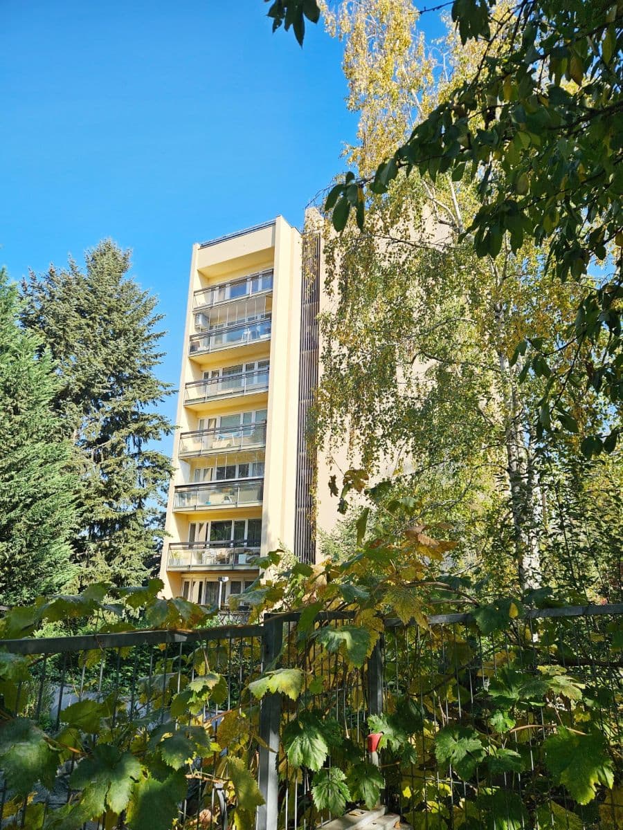 Prenájom bytu 4-izbový 92 m², Na Rozdílu, Praha, Praha Prenájom bytu 4-izbový 92 m², Na Rozdílu, Praha, Praha