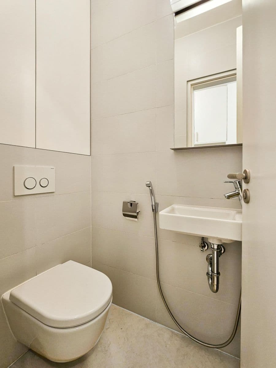Prenájom bytu 4-izbový 92 m², Na Rozdílu, Praha, Praha Prenájom bytu 4-izbový 92 m², Na Rozdílu, Praha, Praha