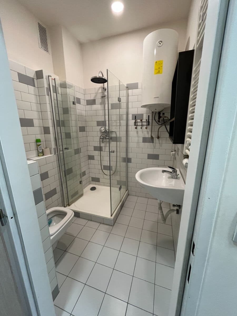 Prenájom bytu 1-izbový 35 m², Cimburkova, Praha, Praha Prenájom bytu 1-izbový 35 m², Cimburkova, Praha, Praha