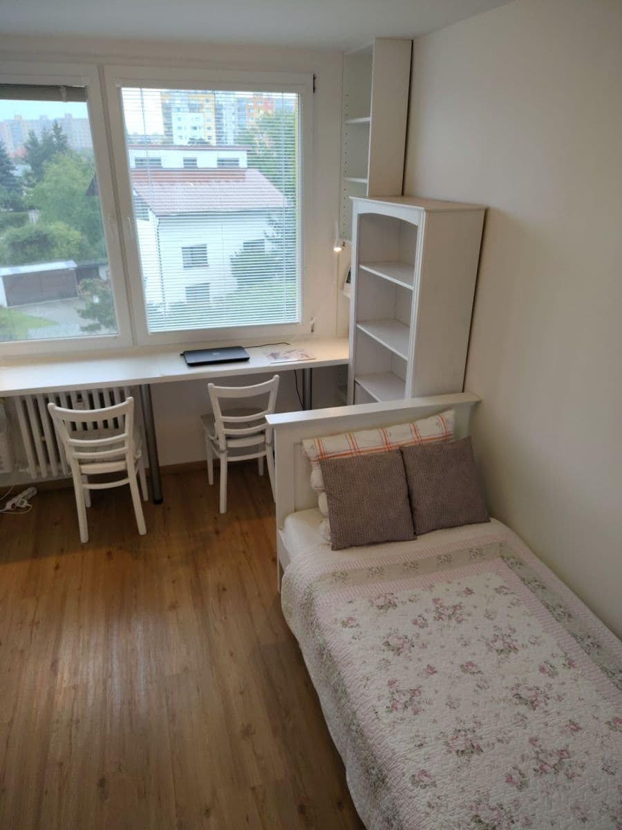 Prenájom bytu 80 m², Růženínská, Praha, Praha Prenájom bytu 80 m², Růženínská, Praha, Praha