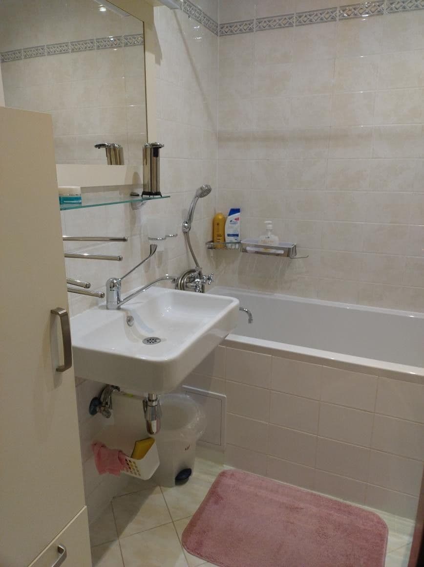 Prenájom bytu 80 m², Růženínská, Praha, Praha Prenájom bytu 80 m², Růženínská, Praha, Praha