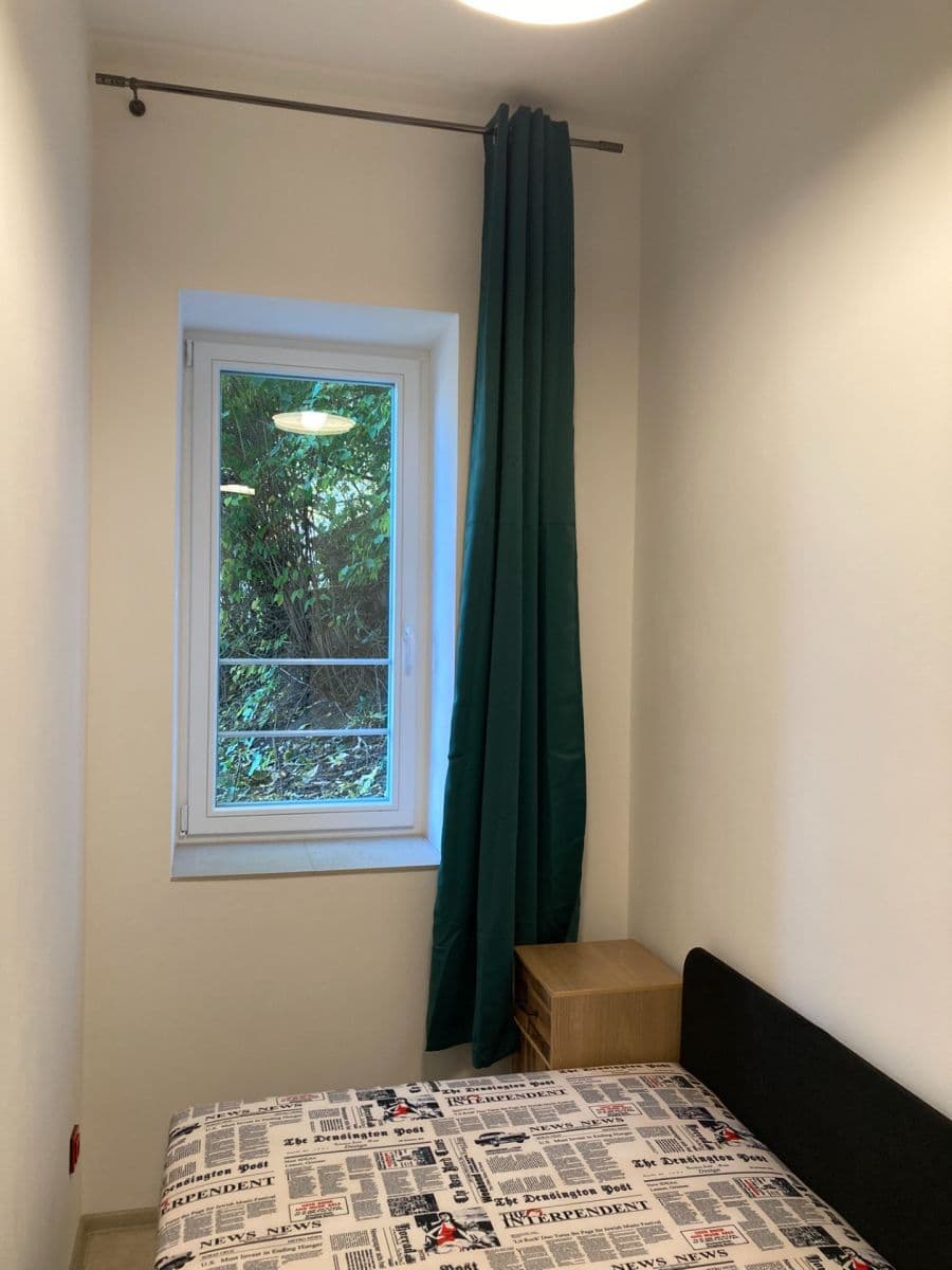 Prenájom bytu 1-izbový 31 m², V Břízkách, Praha, Praha Prenájom bytu 1-izbový 31 m², V Břízkách, Praha, Praha