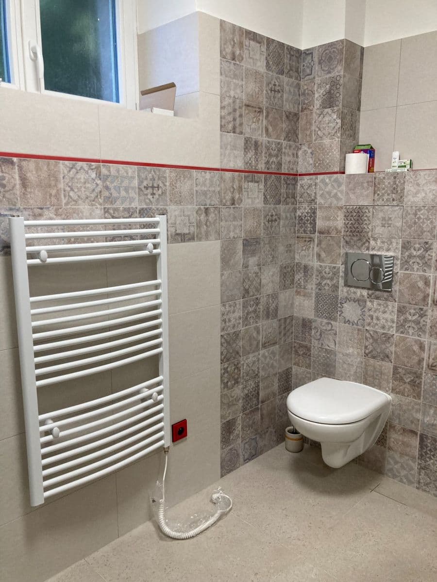 Prenájom bytu 1-izbový 31 m², V Břízkách, Praha, Praha Prenájom bytu 1-izbový 31 m², V Břízkách, Praha, Praha