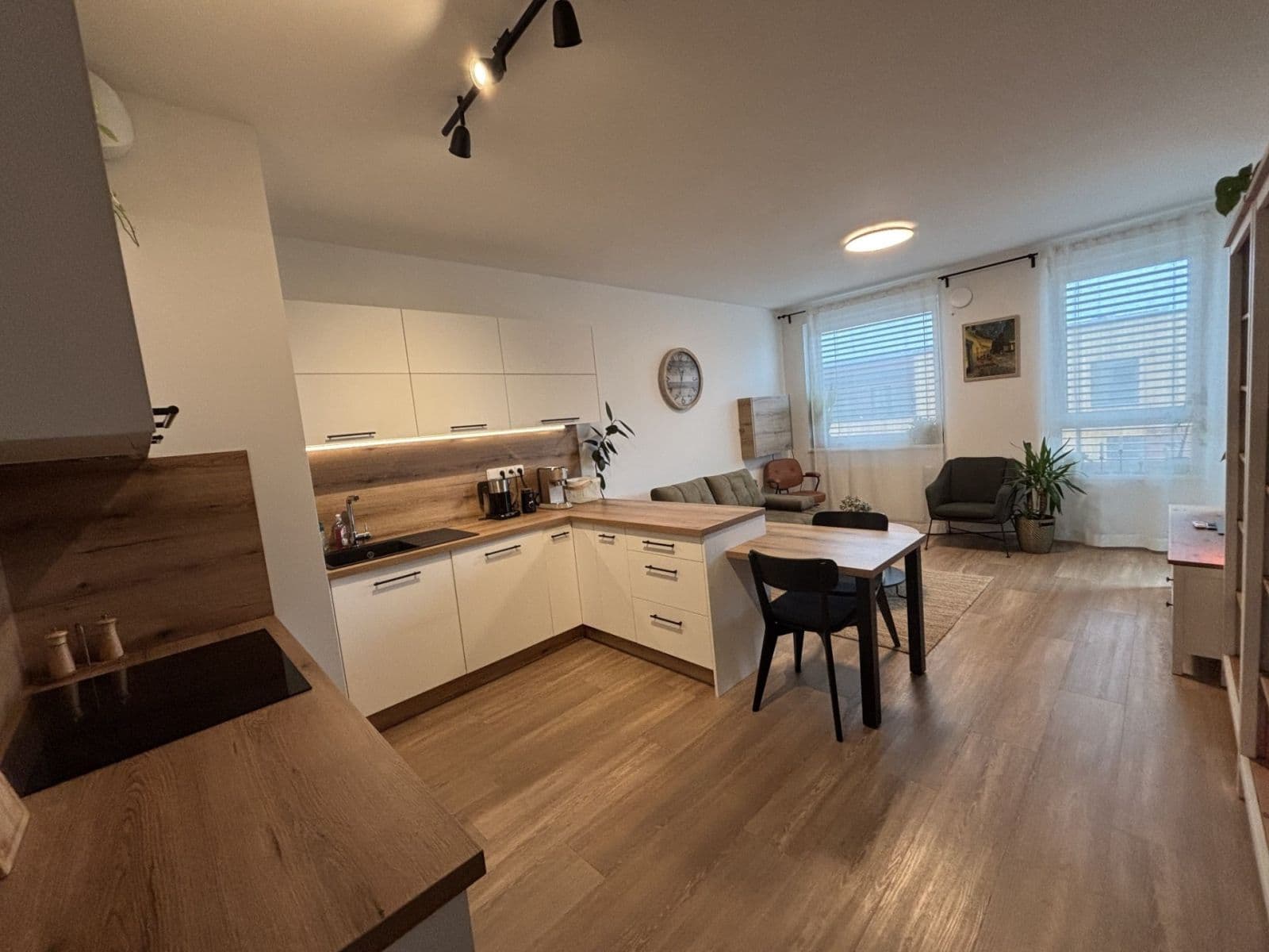 Predaj bytu 2-izbový 54 m², Huppnerova, Praha, Praha Predaj bytu 2-izbový 54 m², Huppnerova, Praha, Praha