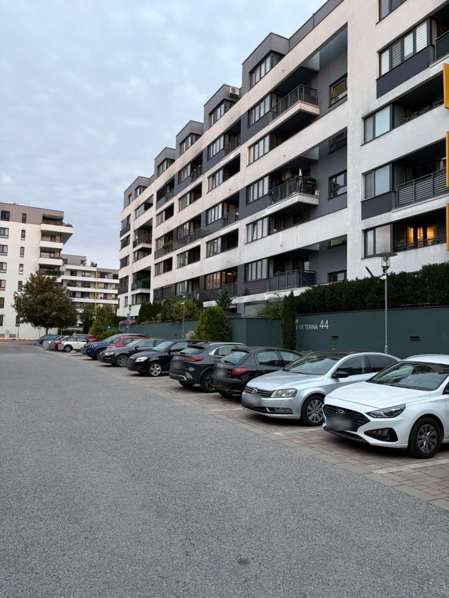 Prenájom bytu 2-izbový 54 m², Veterná, Trnava, Trnavský kraj Prenájom bytu 2-izbový 54 m², Veterná, Trnava, Trnavský kraj