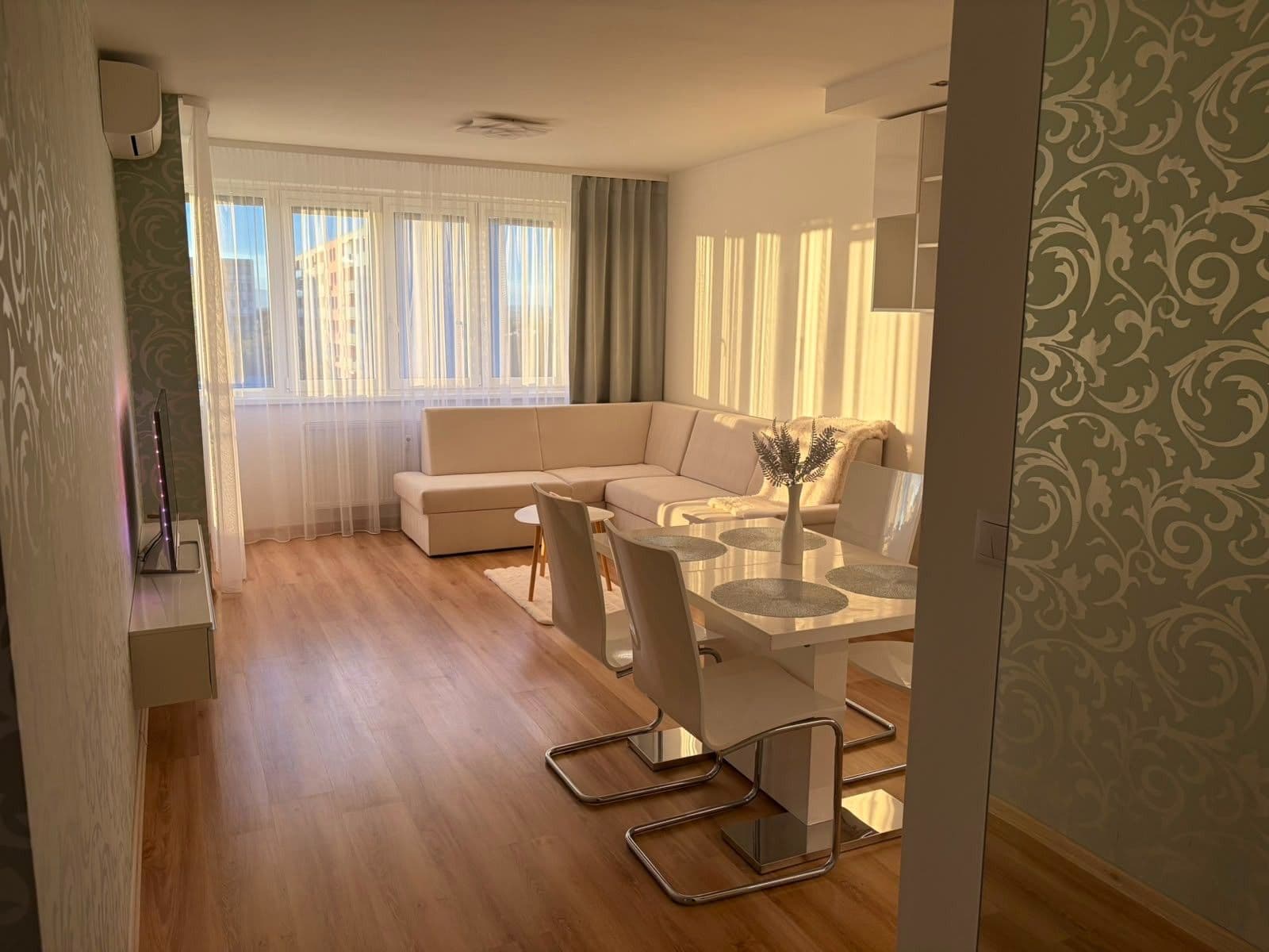 Prenájom bytu 2-izbový 54 m², Veterná, Trnava, Trnavský kraj Prenájom bytu 2-izbový 54 m², Veterná, Trnava, Trnavský kraj