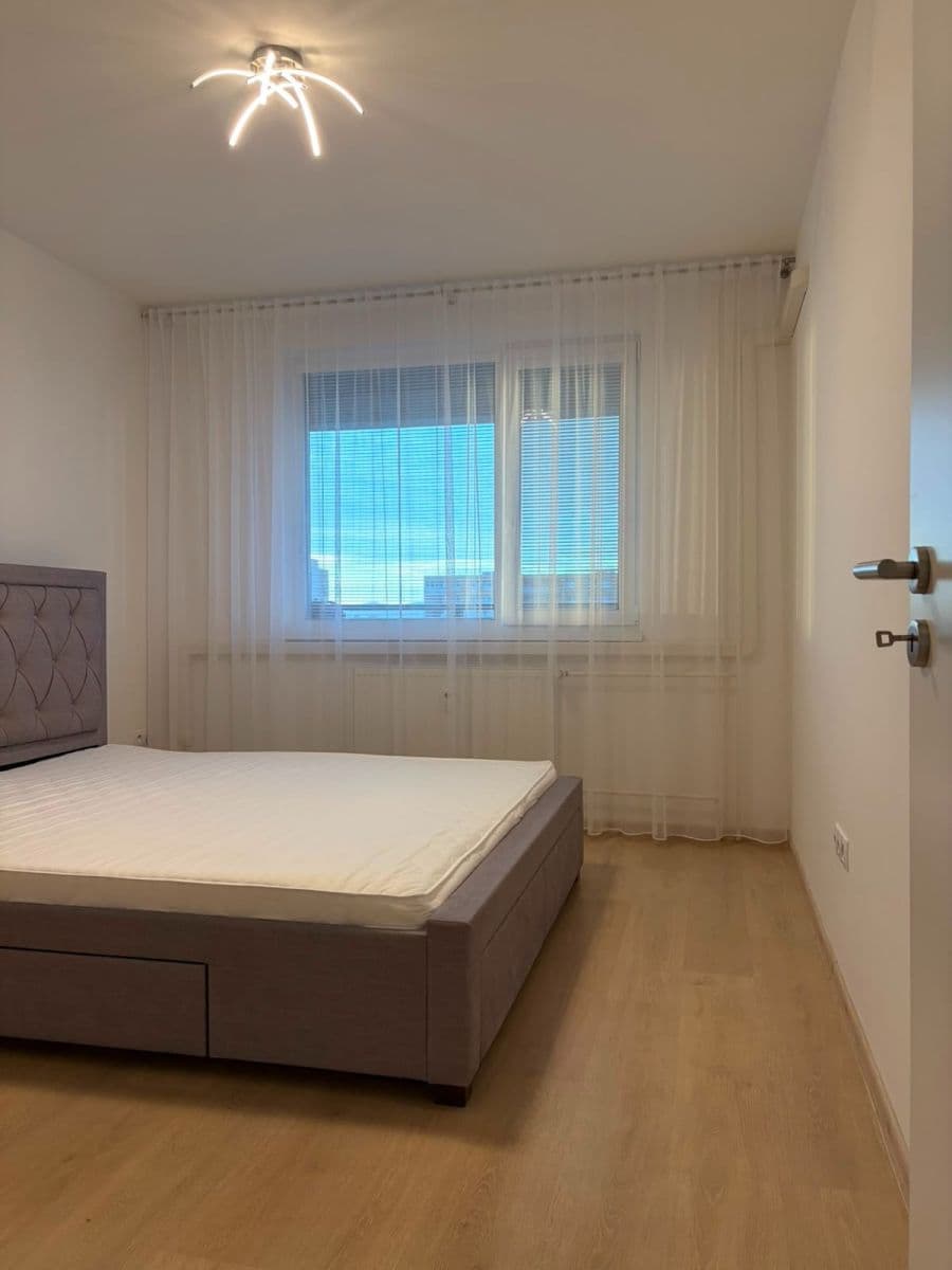 Prenájom bytu 2-izbový 54 m², Veterná, Trnava, Trnavský kraj Prenájom bytu 2-izbový 54 m², Veterná, Trnava, Trnavský kraj
