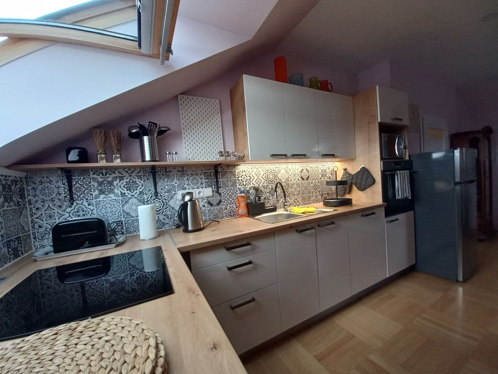 Prenájom bytu 60 m², Nenačovice, Středočeský kraj Prenájom bytu 60 m², Nenačovice, Středočeský kraj