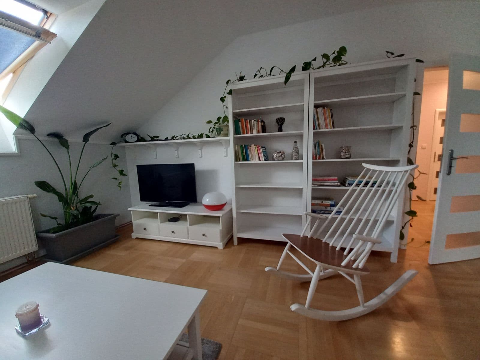 Prenájom bytu 60 m², Nenačovice, Středočeský kraj Prenájom bytu 60 m², Nenačovice, Středočeský kraj