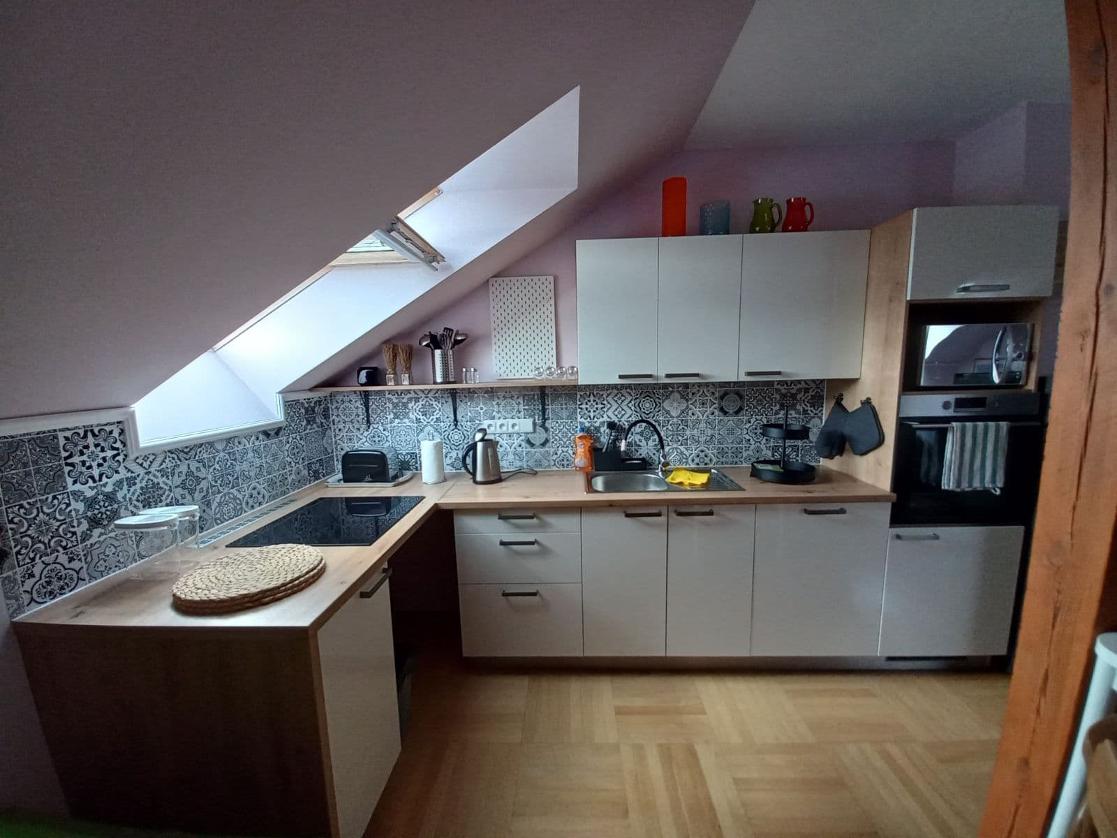Prenájom bytu 60 m², Nenačovice, Středočeský kraj Prenájom bytu 60 m², Nenačovice, Středočeský kraj