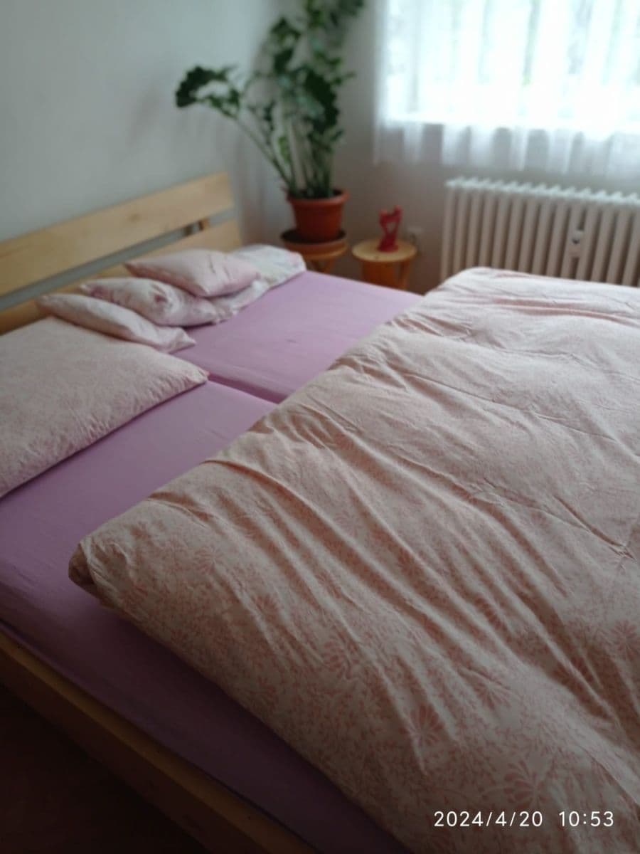 Predaj bytu 3-izbový 50 m², Jabloňová, Chrudim, Pardubický kraj Predaj bytu 3-izbový 50 m², Jabloňová, Chrudim, Pardubický kraj