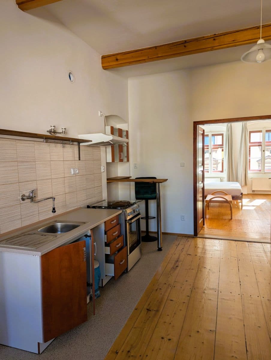 Prenájom bytu 2-izbový 58 m², Tylova, Plzeň, Plzeňský kraj Prenájom bytu 2-izbový 58 m², Tylova, Plzeň, Plzeňský kraj