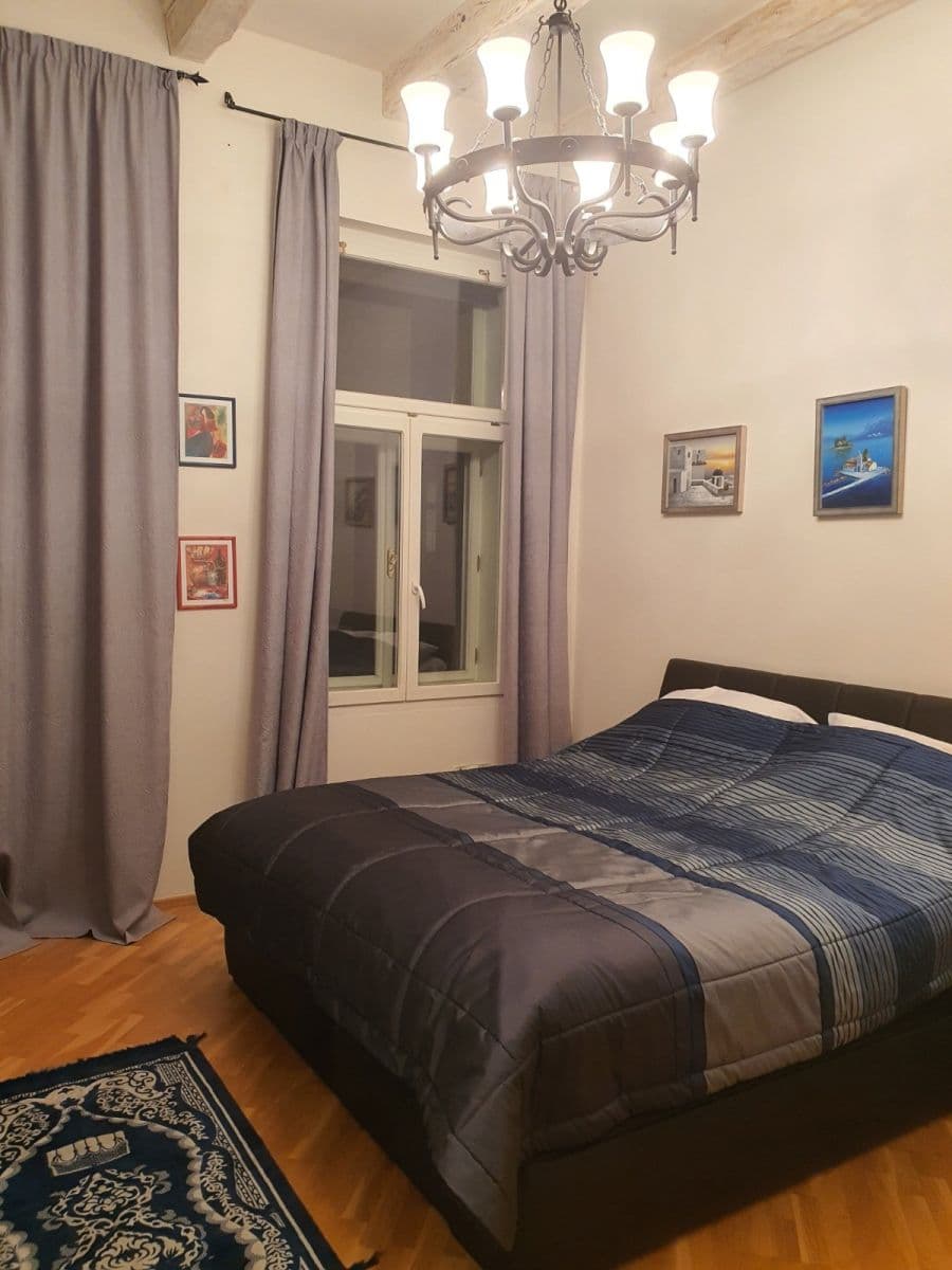 Prenájom bytu 2-izbový 50 m², Preslova, Praha, Praha Prenájom bytu 2-izbový 50 m², Preslova, Praha, Praha