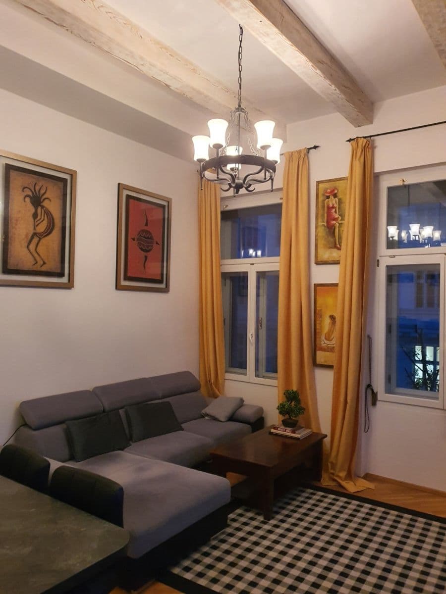 Prenájom bytu 2-izbový 50 m², Preslova, Praha, Praha Prenájom bytu 2-izbový 50 m², Preslova, Praha, Praha