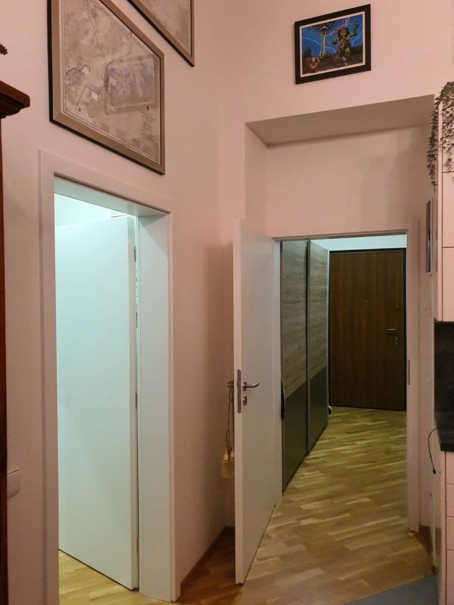 Prenájom bytu 2-izbový 50 m², Preslova, Praha, Praha Prenájom bytu 2-izbový 50 m², Preslova, Praha, Praha