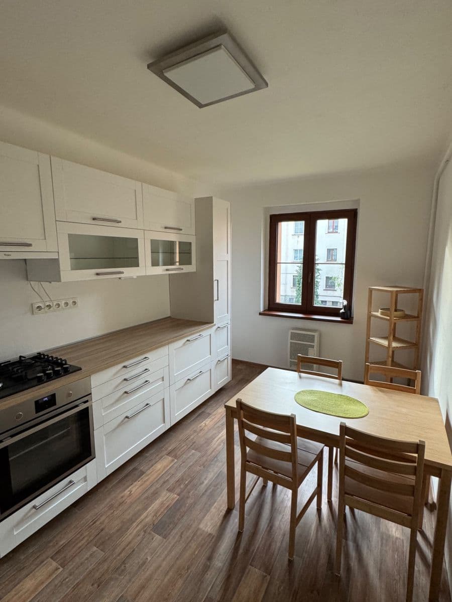 Prenájom bytu 2-izbový 62 m², Klíšská, Ústí nad Labem, Ústecký kraj Prenájom bytu 2-izbový 62 m², Klíšská, Ústí nad Labem, Ústecký kraj