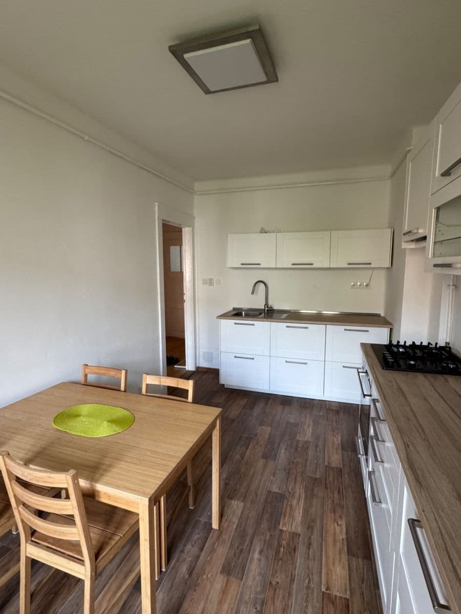Prenájom bytu 2-izbový 62 m², Klíšská, Ústí nad Labem, Ústecký kraj Prenájom bytu 2-izbový 62 m², Klíšská, Ústí nad Labem, Ústecký kraj