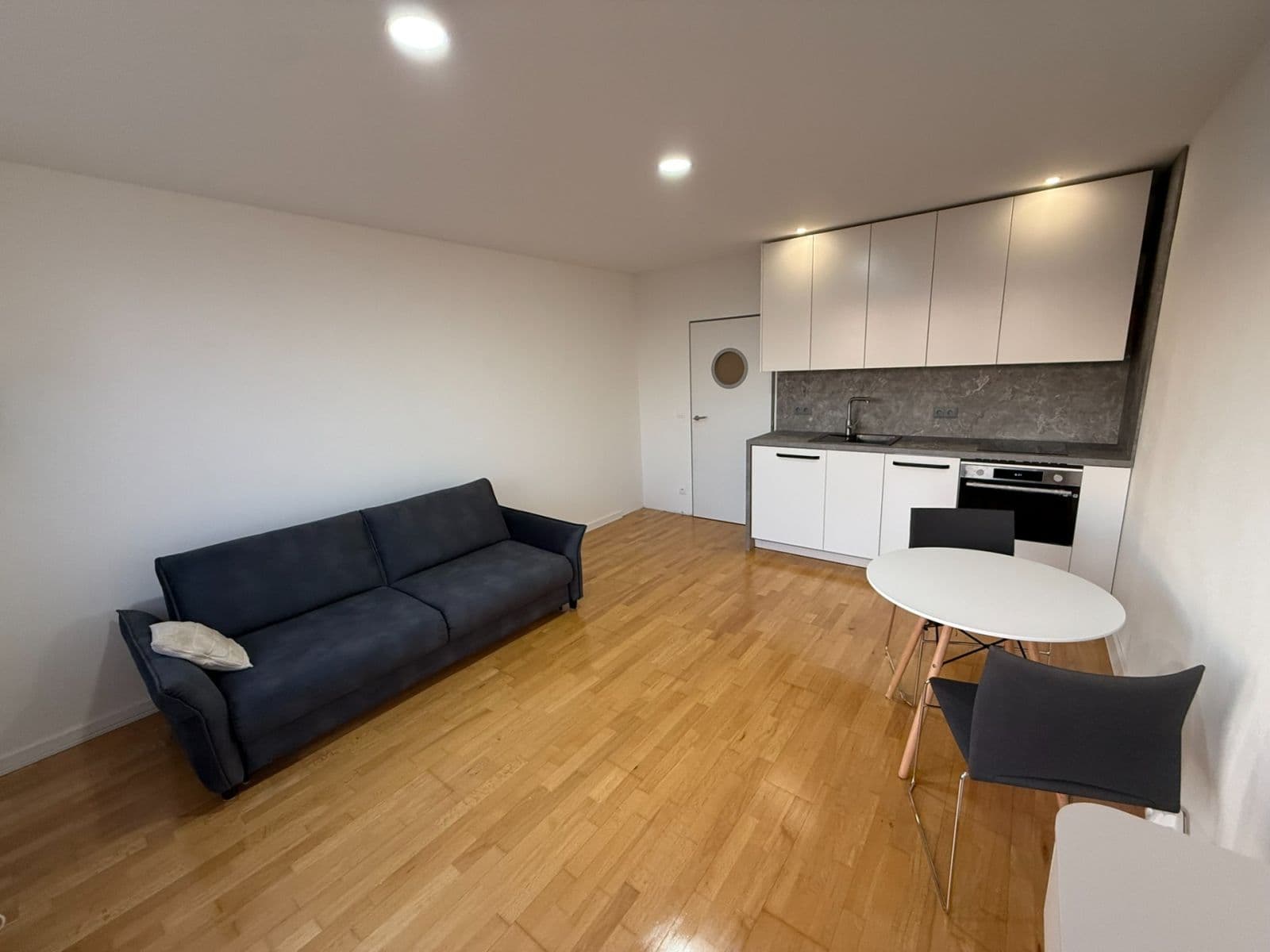 Prenájom bytu 1-izbový 27 m², Bučkova, Brno, Jihomoravský kraj Prenájom bytu 1-izbový 27 m², Bučkova, Brno, Jihomoravský kraj