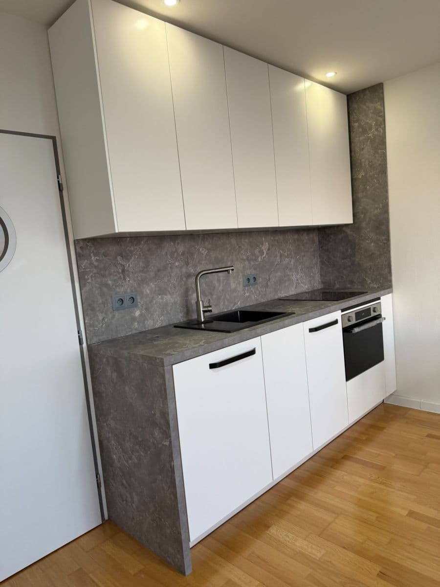 Prenájom bytu 1-izbový 27 m², Bučkova, Brno, Jihomoravský kraj Prenájom bytu 1-izbový 27 m², Bučkova, Brno, Jihomoravský kraj