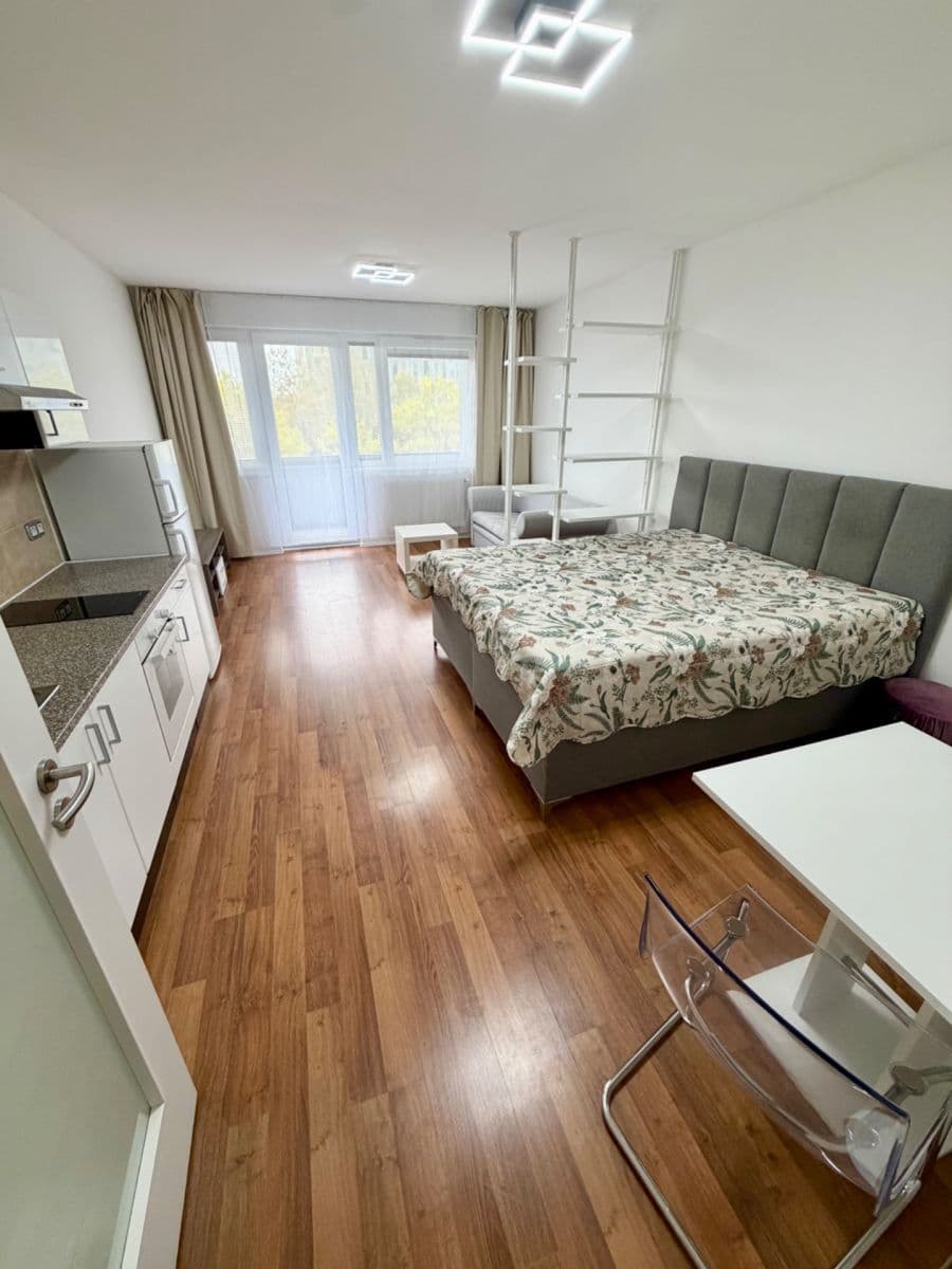 Predaj bytu 1-izbový 38 m², Babická, Praha, Praha Predaj bytu 1-izbový 38 m², Babická, Praha, Praha