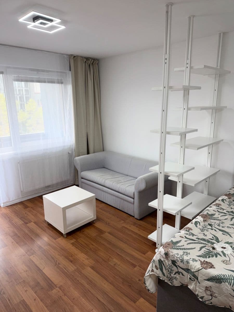 Predaj bytu 1-izbový 38 m², Babická, Praha, Praha Predaj bytu 1-izbový 38 m², Babická, Praha, Praha