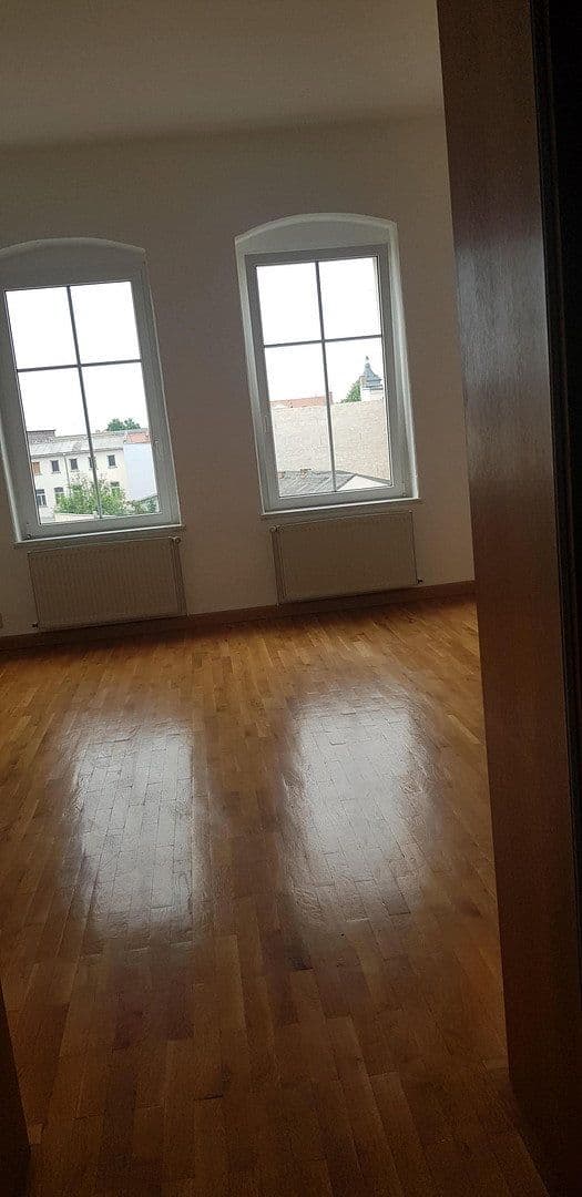 Prenájom bytu 3-izbový 108 m², Krausenstr. 26, Halle Saale, Sasko-Anhaltsko Prenájom bytu 3-izbový 108 m², Krausenstr. 26, Halle Saale, Sasko-Anhaltsko