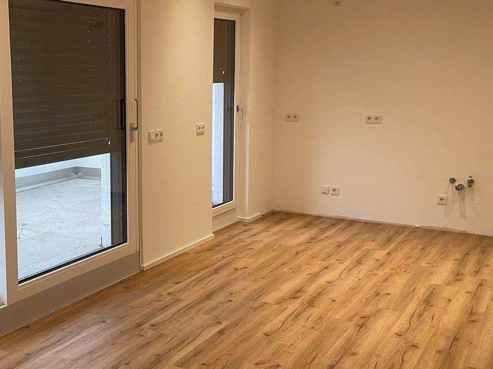 Prenájom bytu 3-izbový 74 m², Aldringenstraße 7, Ingolstadt, Bavorsko Prenájom bytu 3-izbový 74 m², Aldringenstraße 7, Ingolstadt, Bavorsko