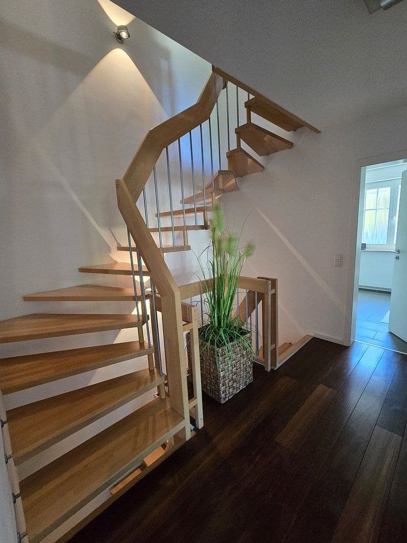 Predaj domu 160 m², pozemok 270 m², Notinger Weg 47 a, Hohenbrunn (Riemerling), Bavorsko Predaj domu 160 m², pozemok 270 m², Notinger Weg 47 a, Hohenbrunn (Riemerling), Bavorsko