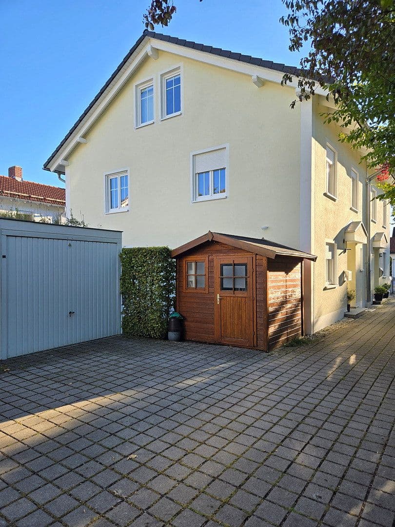 Predaj domu 160 m², pozemok 270 m², Notinger Weg 47 a, Hohenbrunn (Riemerling), Bavorsko Predaj domu 160 m², pozemok 270 m², Notinger Weg 47 a, Hohenbrunn (Riemerling), Bavorsko