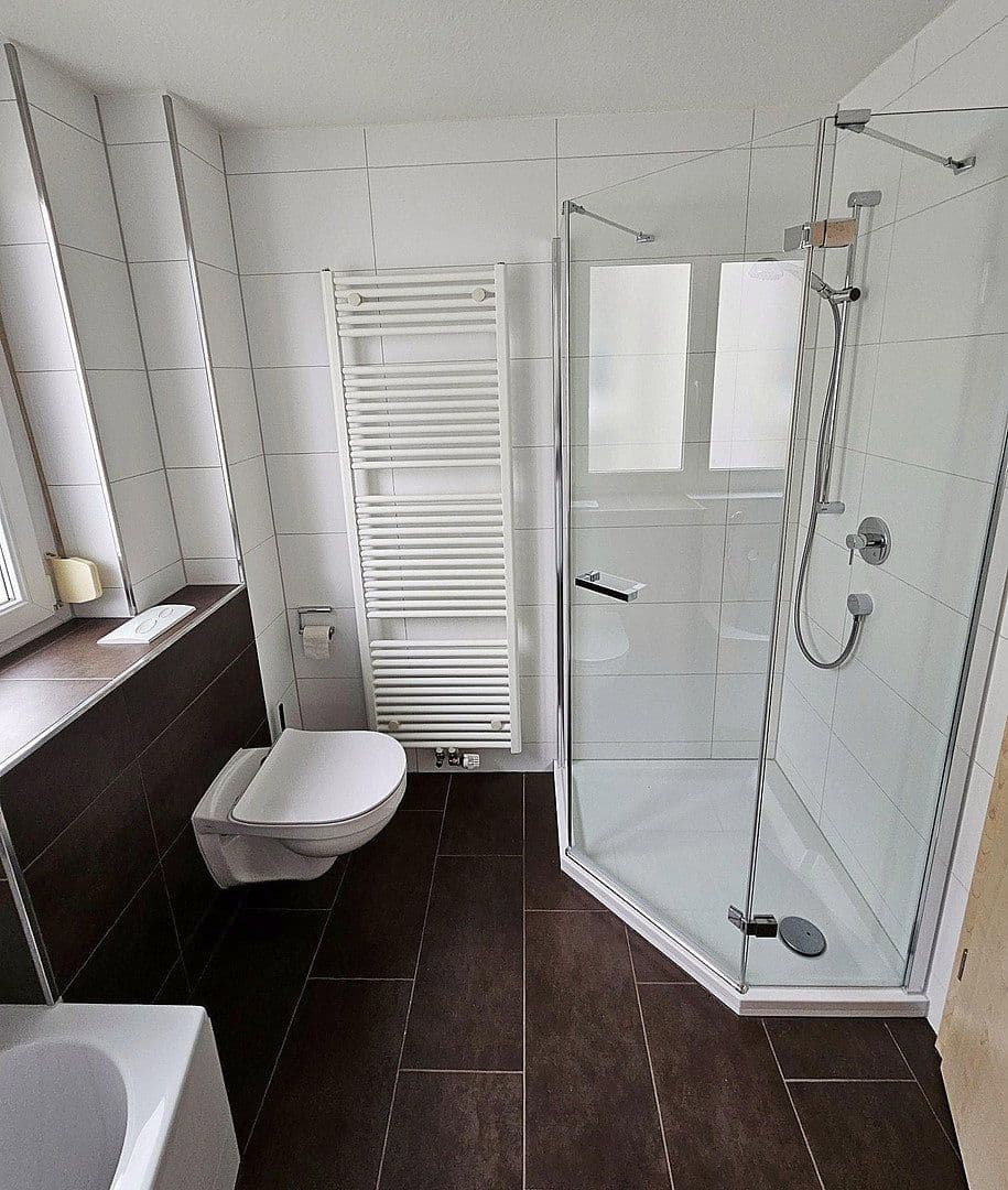 Prenájom domu 130 m², pozemok 190 m², Talstr. 21/6, Affalterbach, Bádensko-Wurttembersko Prenájom domu 130 m², pozemok 190 m², Talstr. 21/6, Affalterbach, Bádensko-Wurttembersko