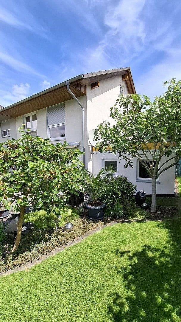 Predaj domu 148 m², pozemok 302 m², Am Hennebach 8a, Brühl, Severné Porýnie - Westfálsko Predaj domu 148 m², pozemok 302 m², Am Hennebach 8a, Brühl, Severné Porýnie - Westfálsko
