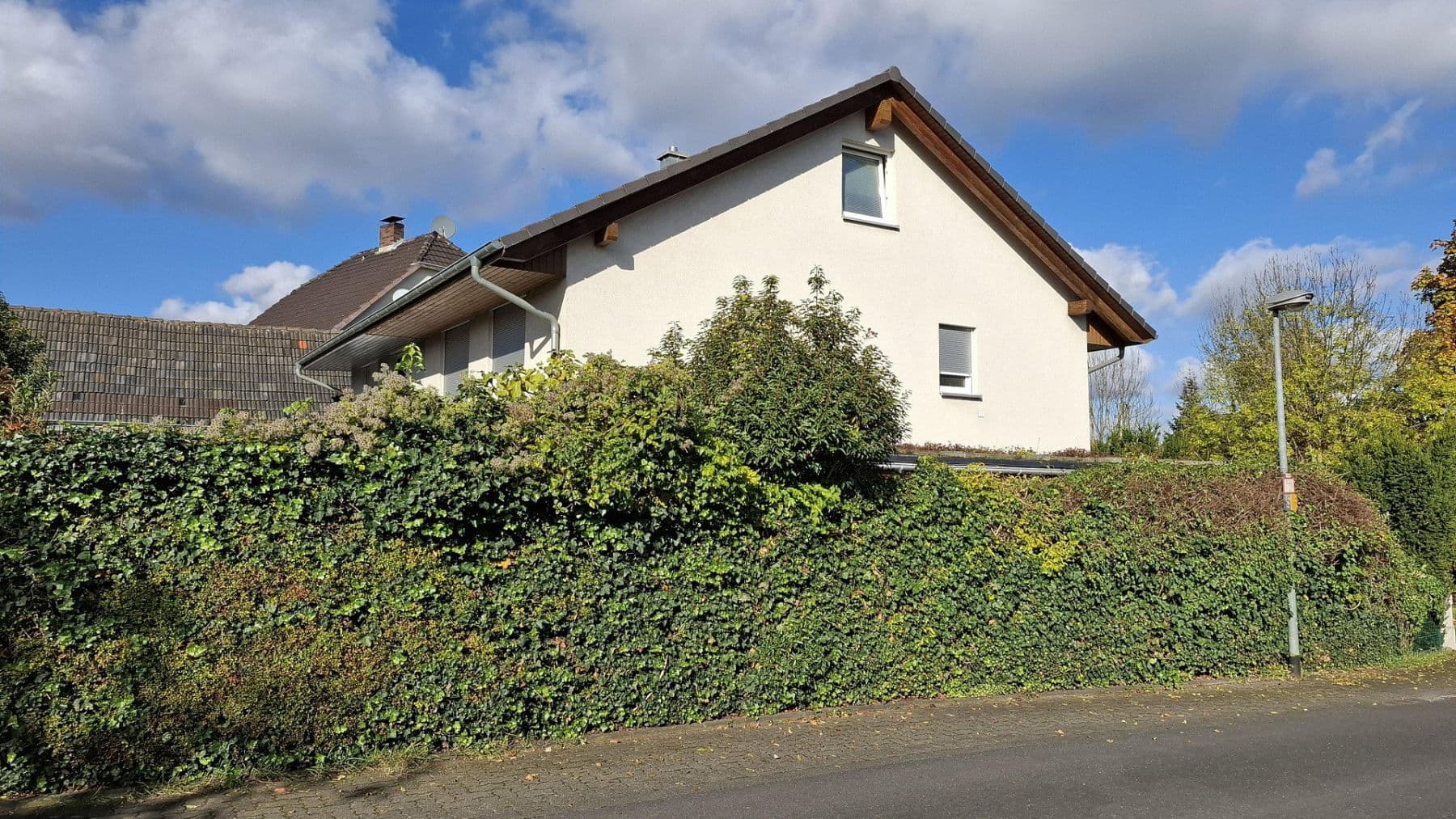Predaj domu 148 m², pozemok 302 m², Am Hennebach 8a, Brühl, Severné Porýnie - Westfálsko Predaj domu 148 m², pozemok 302 m², Am Hennebach 8a, Brühl, Severné Porýnie - Westfálsko