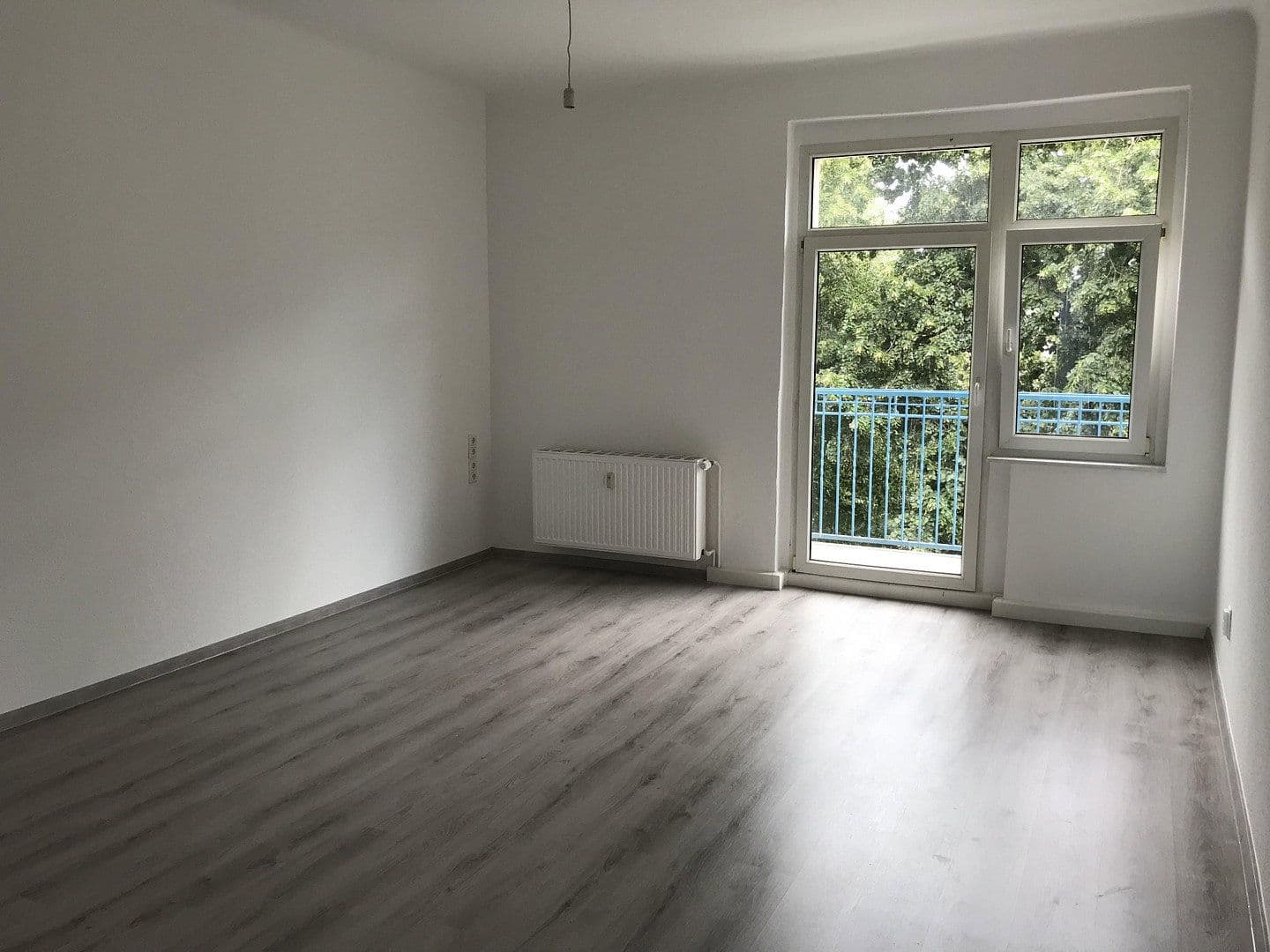 Prenájom bytu 2-izbový 65 m², Seilerstr. 4, Fürstenwalde/Spree, Brandenbursko Prenájom bytu 2-izbový 65 m², Seilerstr. 4, Fürstenwalde/Spree, Brandenbursko