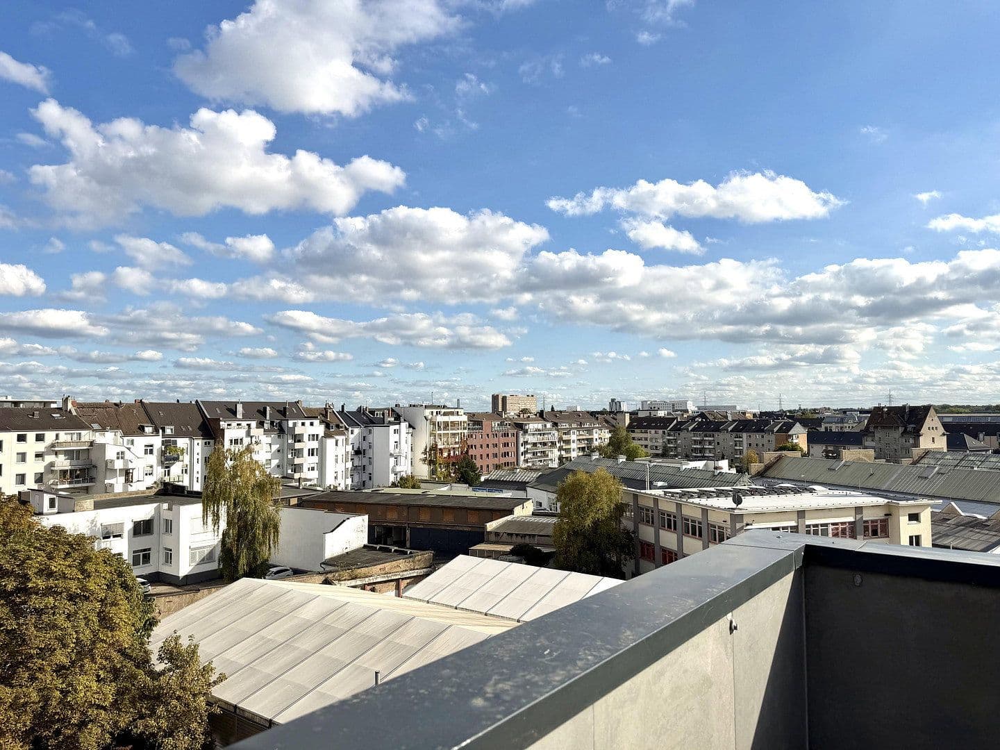 Prenájom bytu 2-izbový 40 m², Kopernikusstrasse 75, Düsseldorf, Severné Porýnie - Westfálsko Prenájom bytu 2-izbový 40 m², Kopernikusstrasse 75, Düsseldorf, Severné Porýnie - Westfálsko