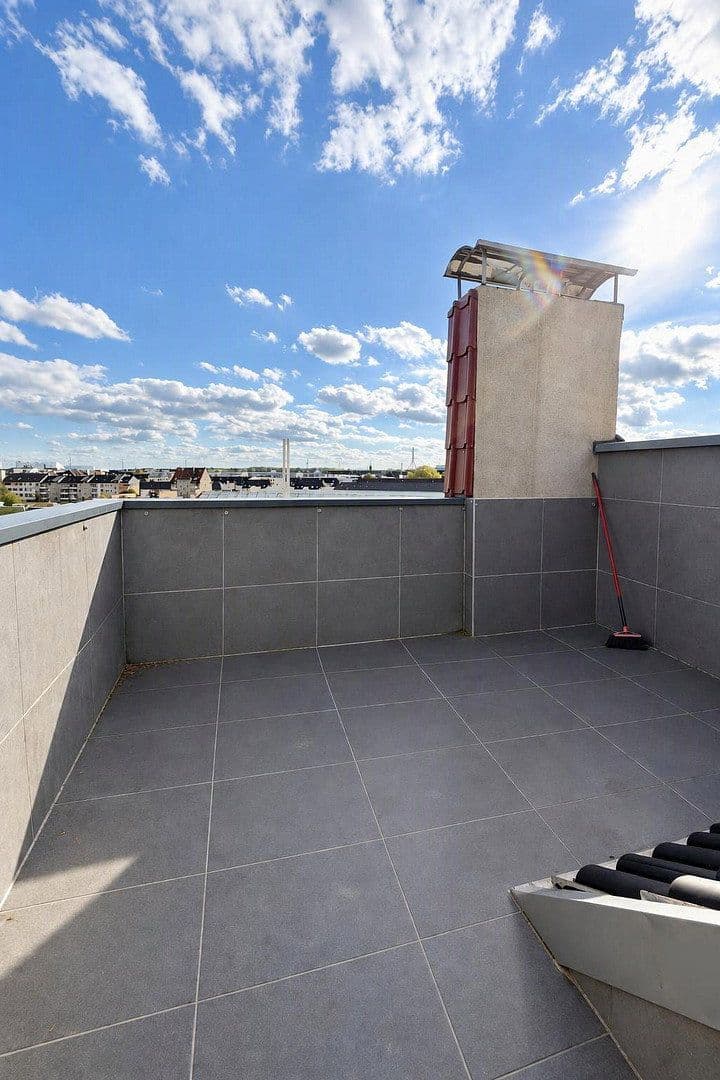 Prenájom bytu 2-izbový 40 m², Kopernikusstrasse 75, Düsseldorf, Severné Porýnie - Westfálsko Prenájom bytu 2-izbový 40 m², Kopernikusstrasse 75, Düsseldorf, Severné Porýnie - Westfálsko