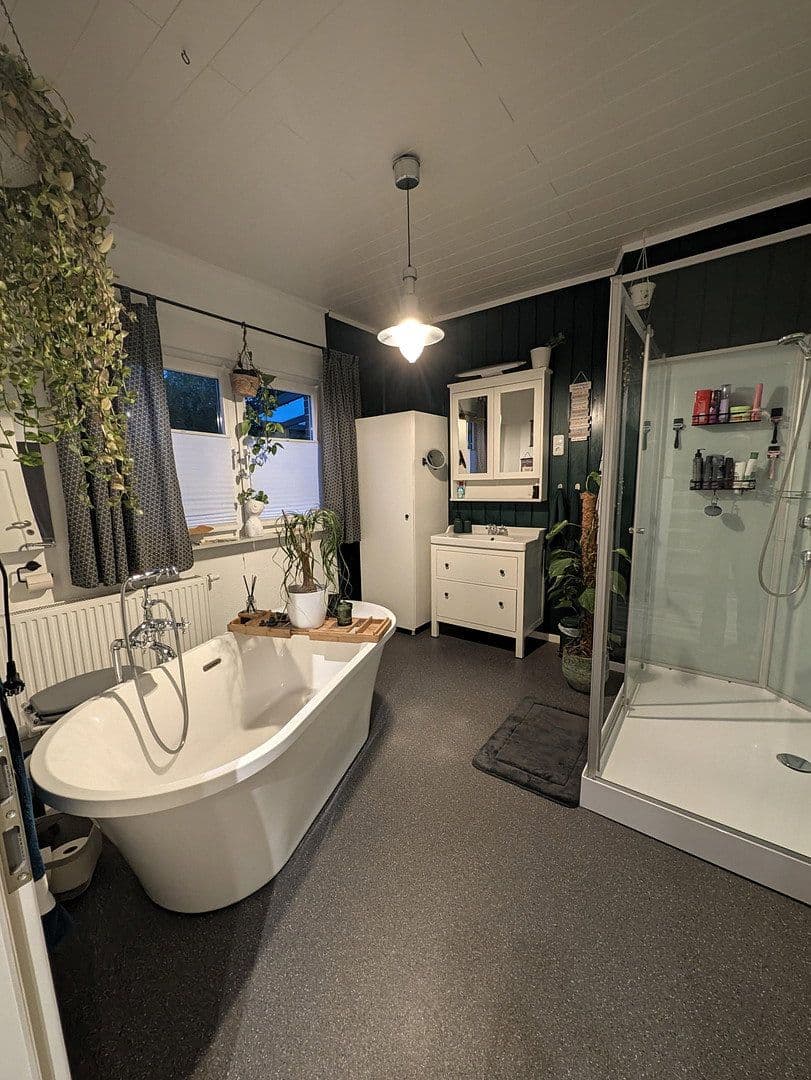 Predaj domu 90 m², pozemok 503 m², Emden, Dolné Sasko Predaj domu 90 m², pozemok 503 m², Emden, Dolné Sasko