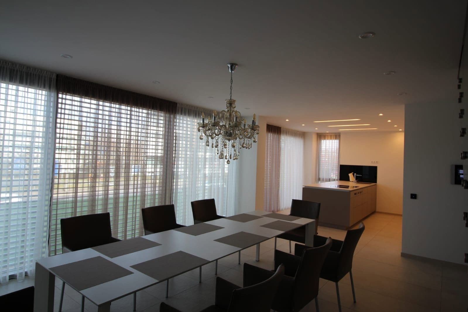 Predaj domu 279 m², pozemok 587 m², Sindelfingen, Bádensko-Wurttembersko Predaj domu 279 m², pozemok 587 m², Sindelfingen, Bádensko-Wurttembersko