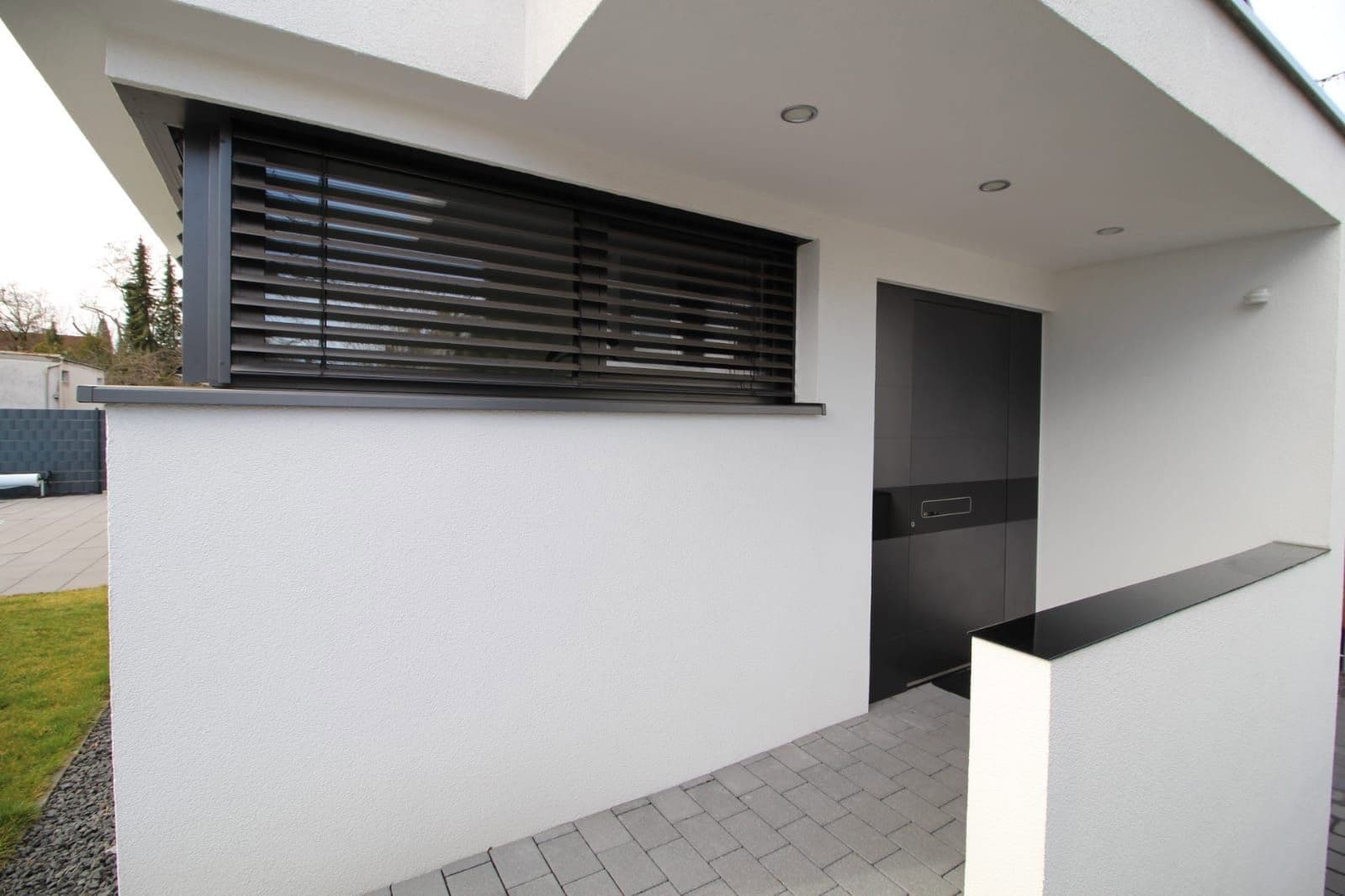Predaj domu 279 m², pozemok 587 m², Sindelfingen, Bádensko-Wurttembersko Predaj domu 279 m², pozemok 587 m², Sindelfingen, Bádensko-Wurttembersko