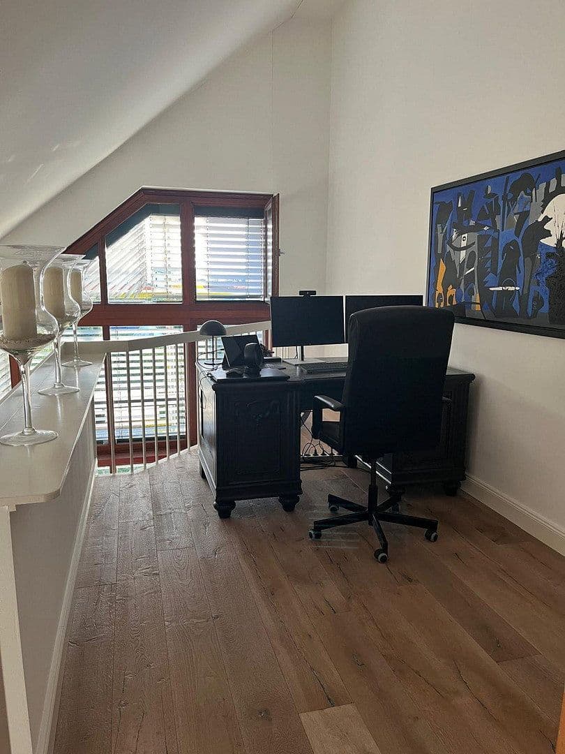 Predaj bytu 4-izbový 141 m², Essen, Severné Porýnie - Westfálsko Predaj bytu 4-izbový 141 m², Essen, Severné Porýnie - Westfálsko