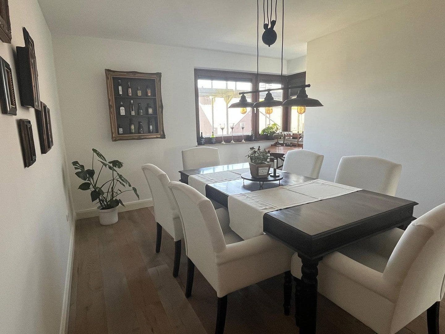 Predaj bytu 4-izbový 141 m², Essen, Severné Porýnie - Westfálsko Predaj bytu 4-izbový 141 m², Essen, Severné Porýnie - Westfálsko