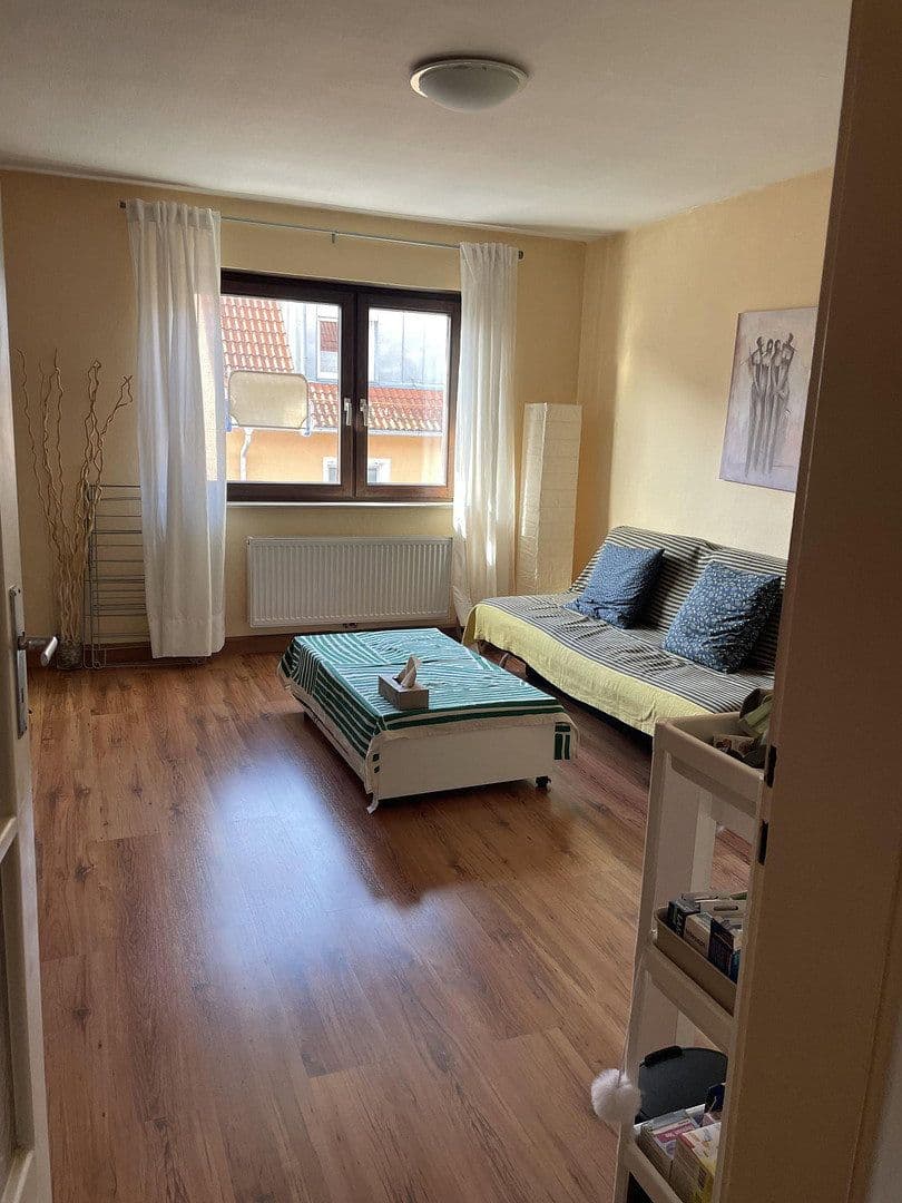Prenájom bytu 2-izbový 50 m², Stubenlohstr. 23, Erlangen, Bavorsko Prenájom bytu 2-izbový 50 m², Stubenlohstr. 23, Erlangen, Bavorsko