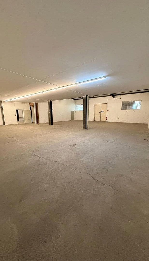 Prenájom nebytového priestoru 663 m², Aluminiumstraße 1, Töging, Bavorsko Prenájom nebytového priestoru 663 m², Aluminiumstraße 1, Töging, Bavorsko