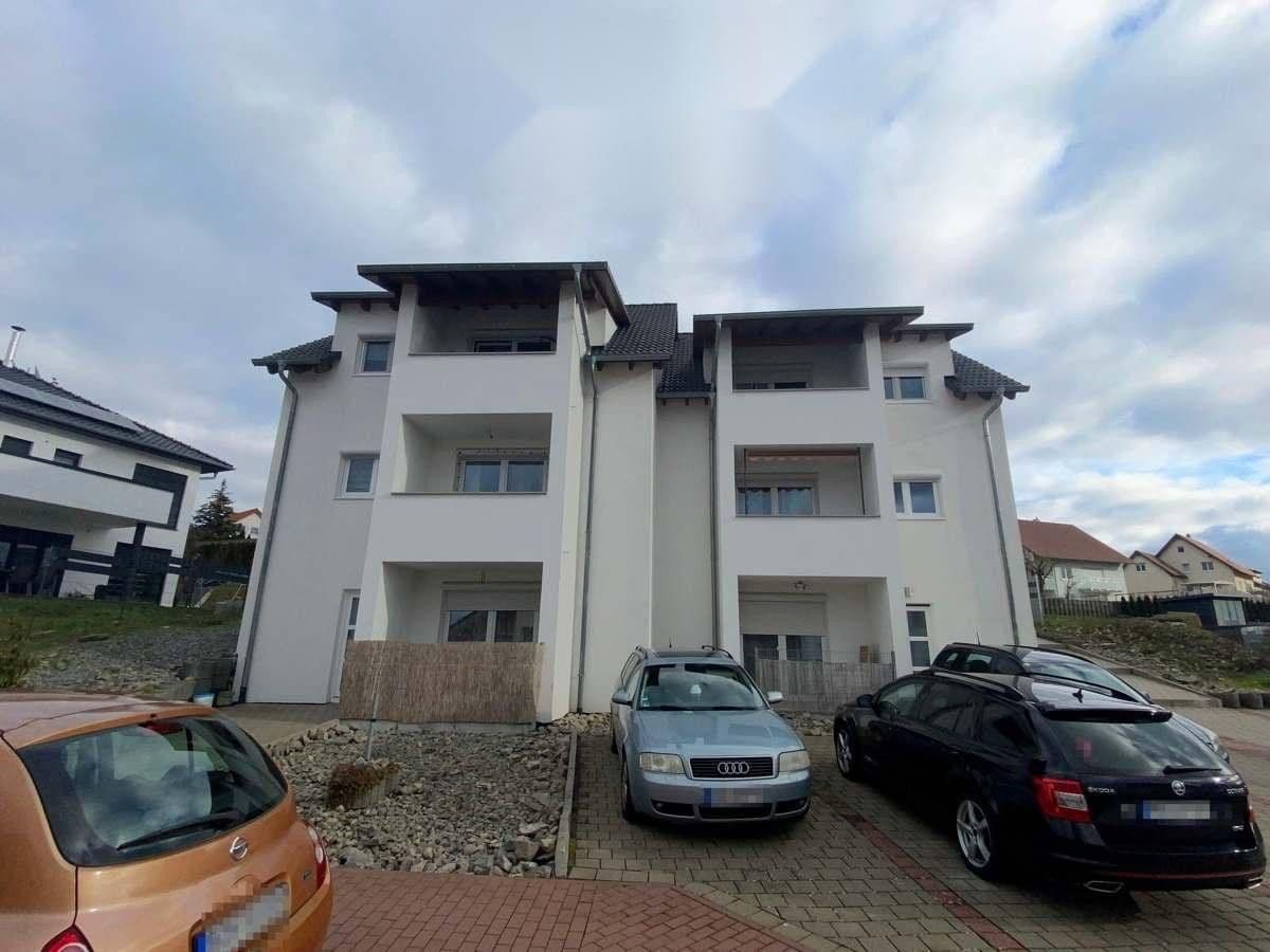 Prenájom bytu 4-izbový 109 m², Osterburken, Bádensko-Wurttembersko Prenájom bytu 4-izbový 109 m², Osterburken, Bádensko-Wurttembersko