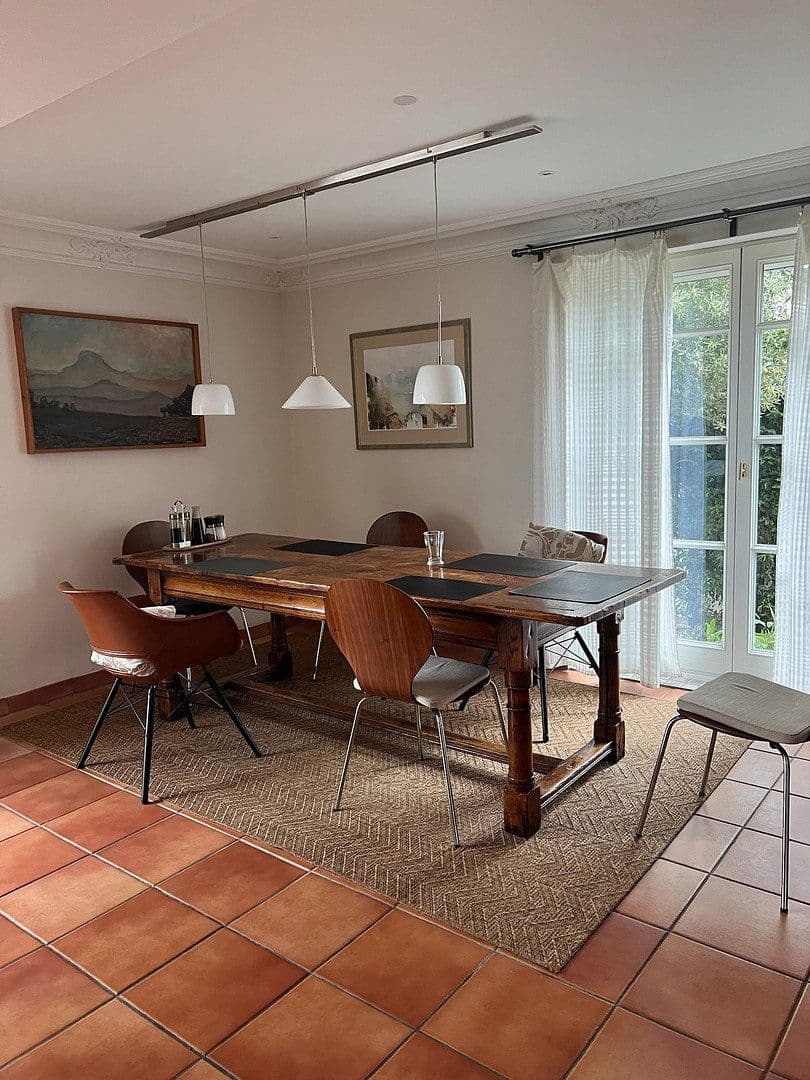 Predaj domu 220 m², pozemok 462 m², Lingenfeld, Porýnie-Falcko Predaj domu 220 m², pozemok 462 m², Lingenfeld, Porýnie-Falcko