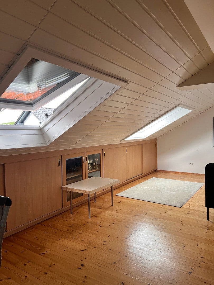 Predaj domu 220 m², pozemok 462 m², Lingenfeld, Porýnie-Falcko Predaj domu 220 m², pozemok 462 m², Lingenfeld, Porýnie-Falcko