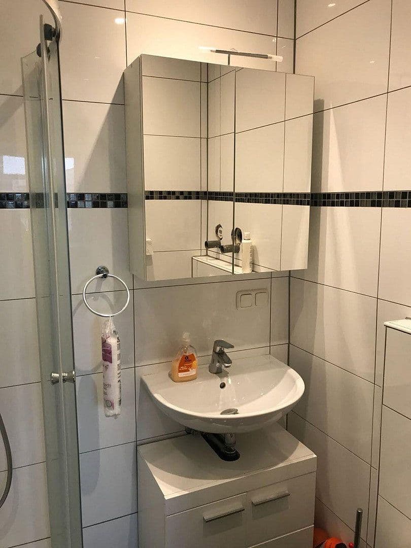 Prenájom kancelárie 22 m², Schulstraße, Ludwigshafen am Rhein, Porýnie-Falcko Prenájom kancelárie 22 m², Schulstraße, Ludwigshafen am Rhein, Porýnie-Falcko