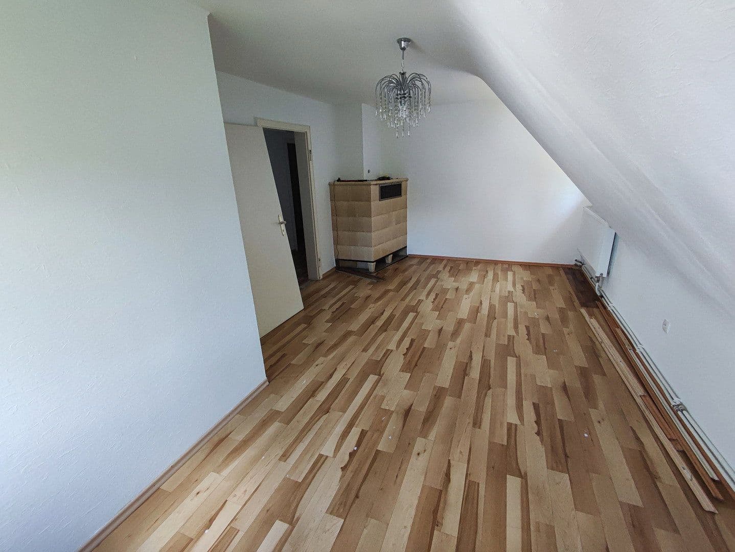 Predaj domu 181 m², pozemok 618 m², Eisingen, Bádensko-Wurttembersko Predaj domu 181 m², pozemok 618 m², Eisingen, Bádensko-Wurttembersko