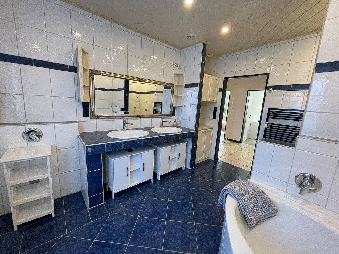Predaj domu 238 m², pozemok 666 m², Bad Zwischenahn, Dolné Sasko Predaj domu 238 m², pozemok 666 m², Bad Zwischenahn, Dolné Sasko
