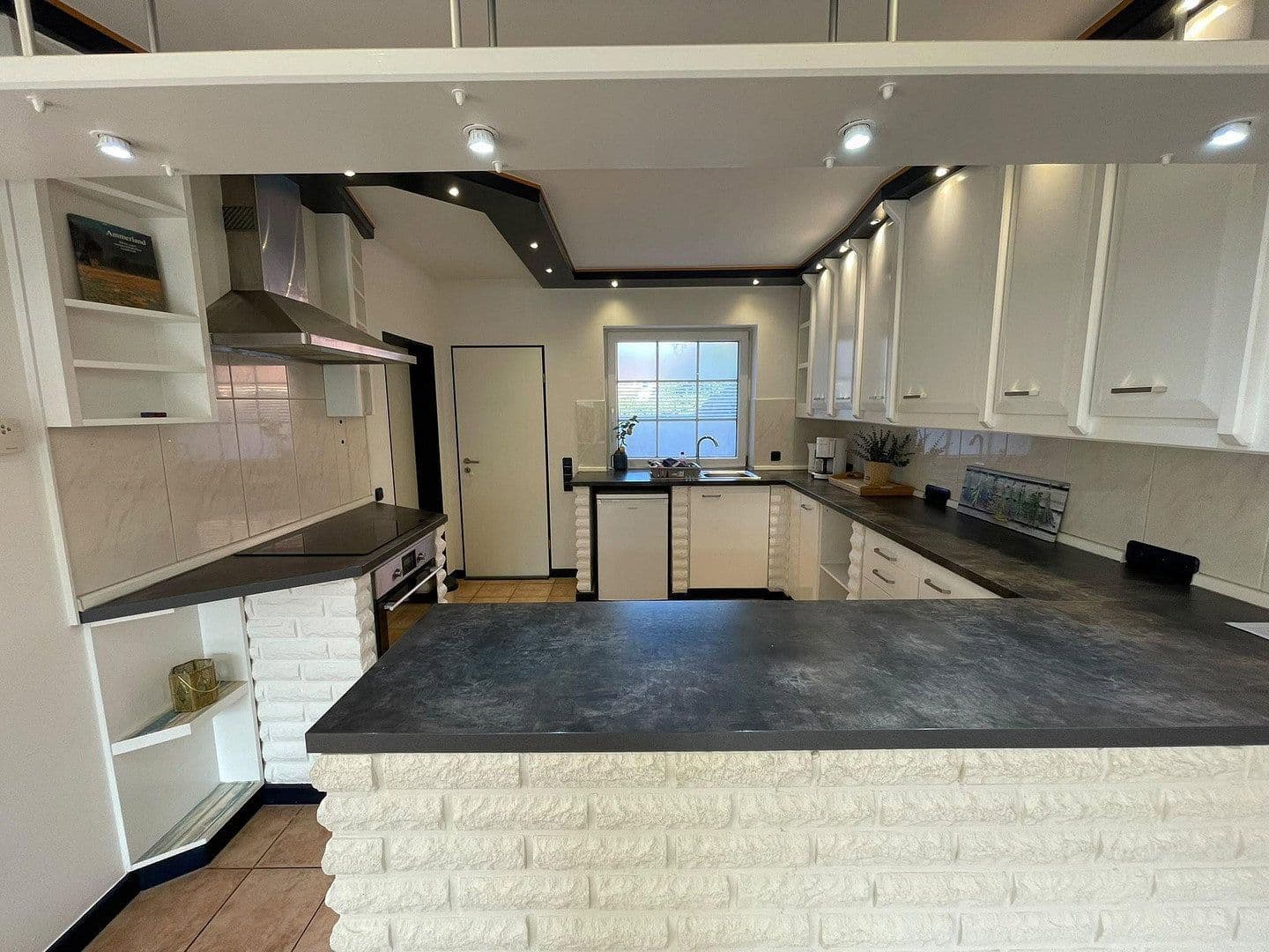 Predaj domu 238 m², pozemok 666 m², Bad Zwischenahn, Dolné Sasko Predaj domu 238 m², pozemok 666 m², Bad Zwischenahn, Dolné Sasko