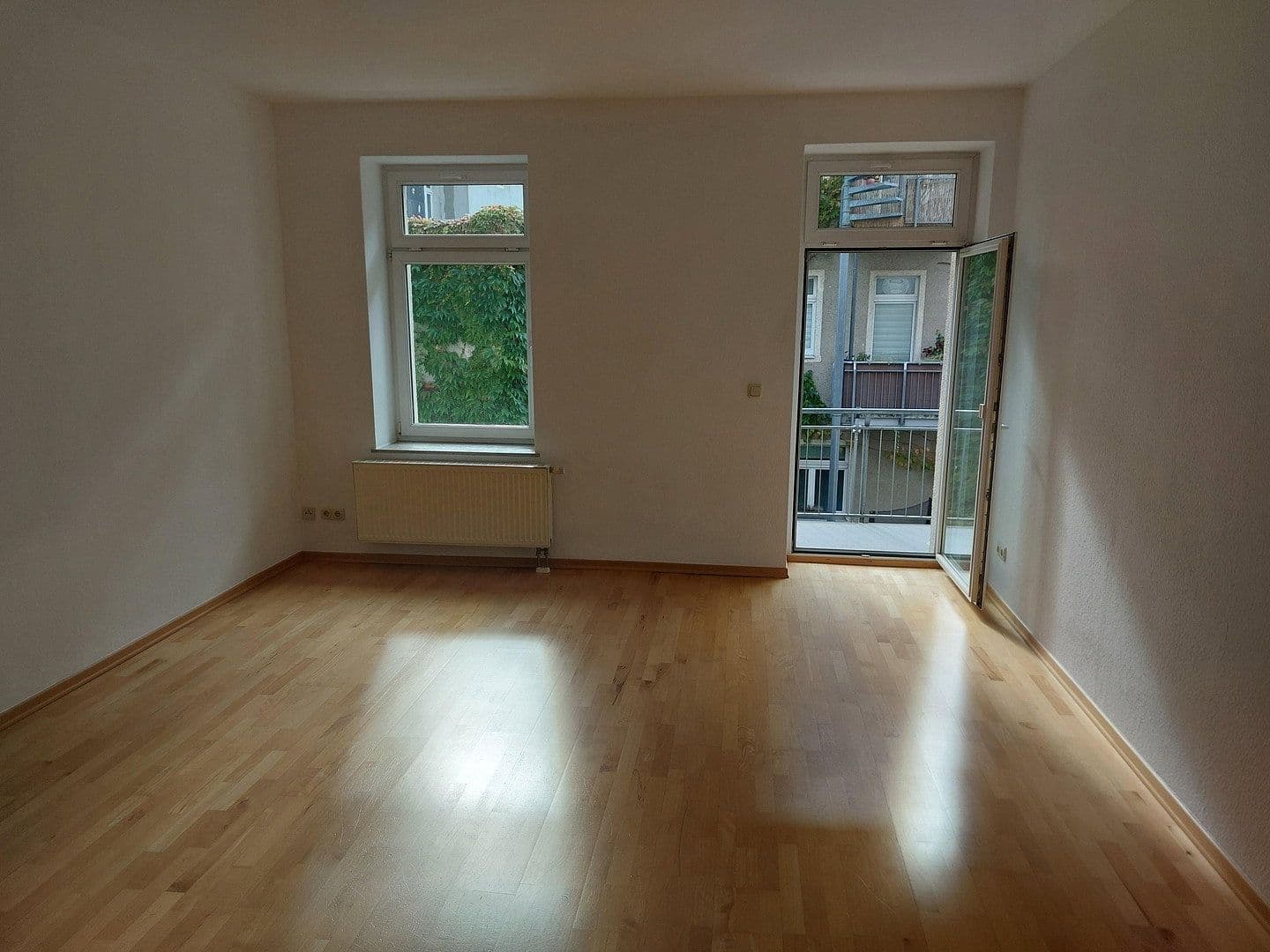 Prenájom bytu 3-izbový 81 m², Körnerstr. 52, Leipzig, Sasko Prenájom bytu 3-izbový 81 m², Körnerstr. 52, Leipzig, Sasko